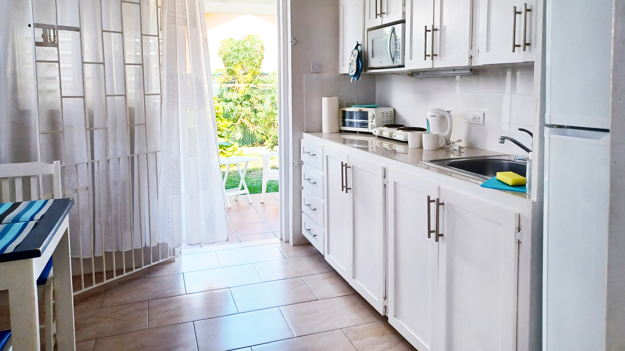 Full Self-Catering Kitchen and Diner